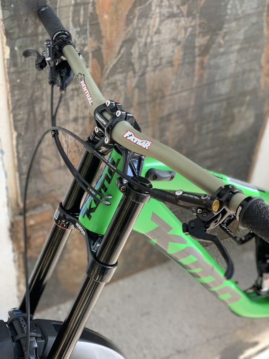 Продам даунхильный велосипед Kona Operator