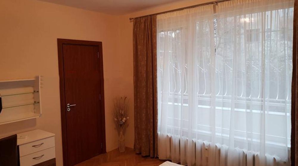 Дава се под наем Четиристаен апартамент в София, Лозенец - 100 кв.м за 1650 € - Снимка #8