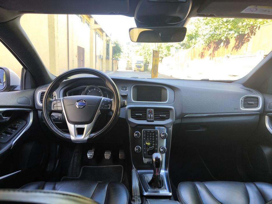 De vânzare Volvo V40