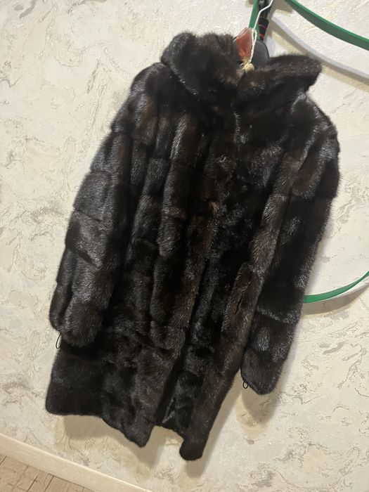 Шуба норковая, коричневая