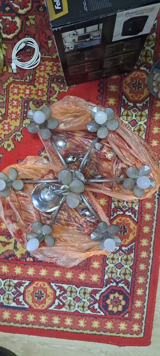 Люстра с 6 лампочками