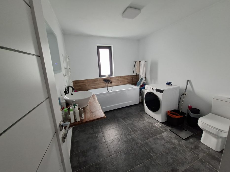 Casa de vanzare an 2022 complet mobilata si utilata+teren 1600 mp