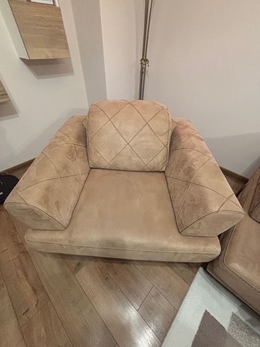 Разтегателен диван с фотьойл