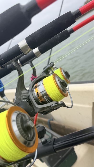 Lansete Dunare East Shark Echipate Complet 4 Bucati 2,4m Pline