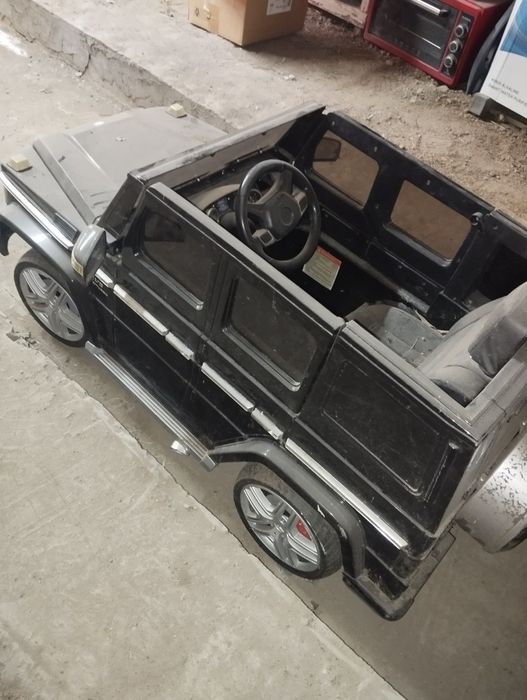 Детский автомобиль Мерседес