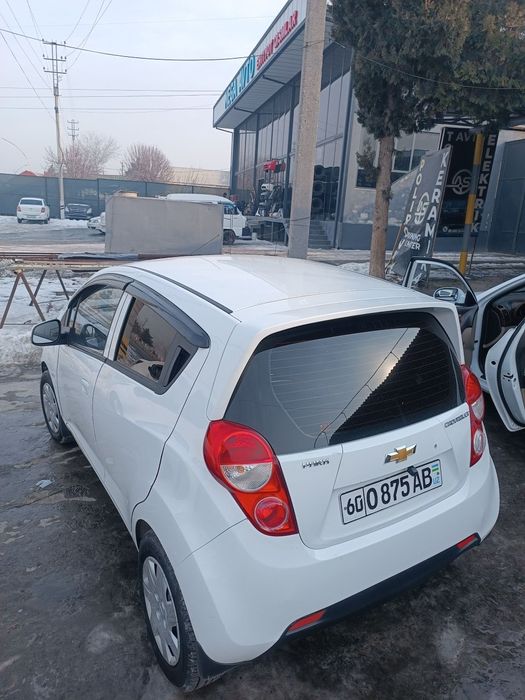 Spark Yili 2011 yurgani 493 ming