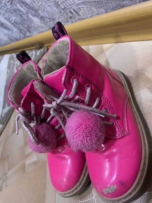 Весенние детские ботинки