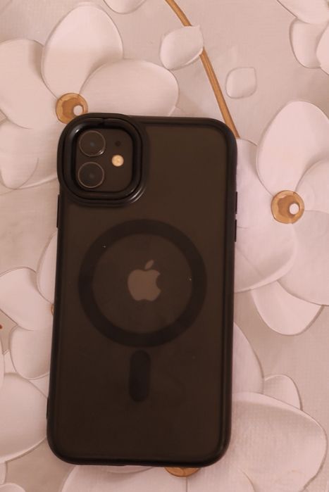 Айфон 11 сатылады