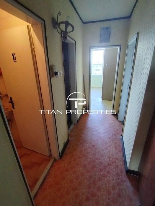 Продава се Тристаен апартамент в Бургас, Братя Миладинови - 92 кв.м за 1957 €/кв.м - Снимка #6