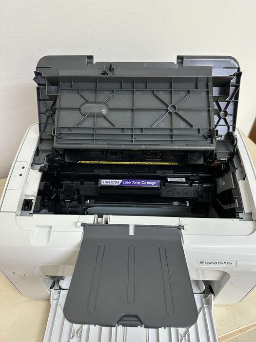 Imprimanta laser HP m12a