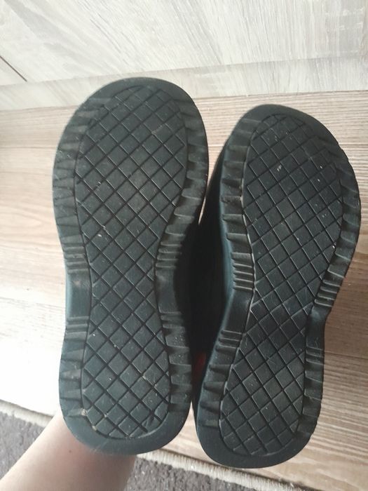 Детски светещи маратонки