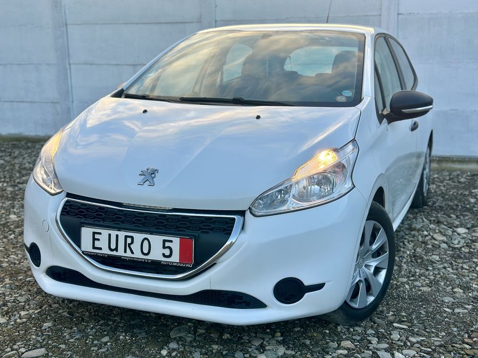 Peugeot 208 Benzina 2014 Euro 5 AC 167000 km