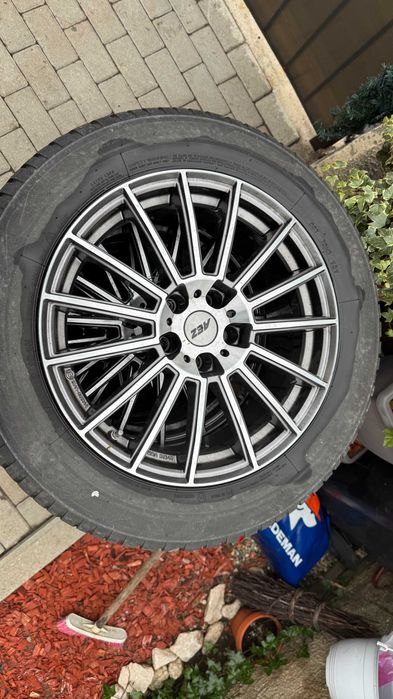 Jante AEZ cu anvelope Bridgestone 225/60R18