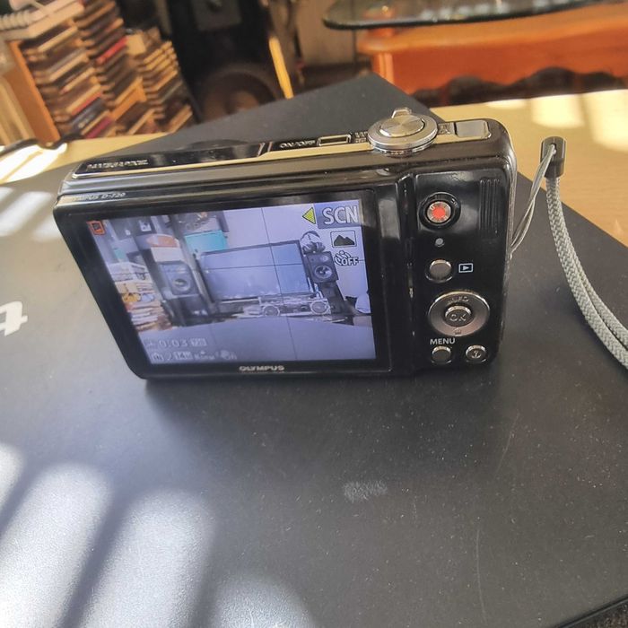 Olimpus D-720 Digital camera