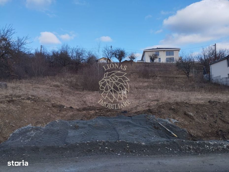 Teren intravilan 818 mp cu utilitati-Zona Valea Rusului