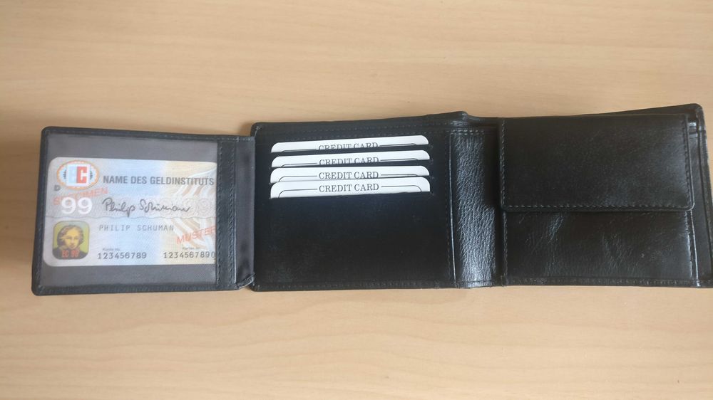 Италиански кожен портфейл