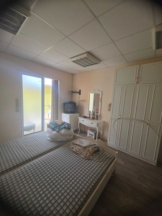Продава 2 стаен разширен  - централна част в гр.Казанлък