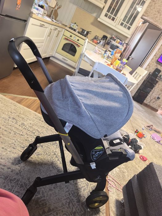 Коляска автолюлька