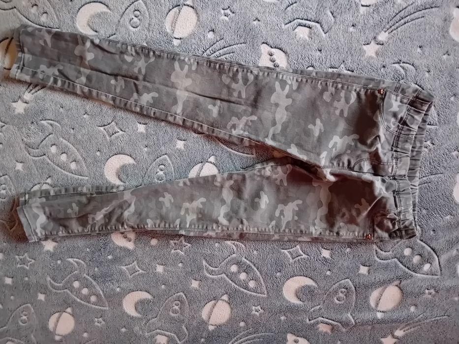 Дънки за момиче, запазени