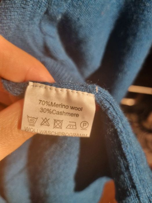 Елек в петролен цвят Adagio, мерино и кашмир