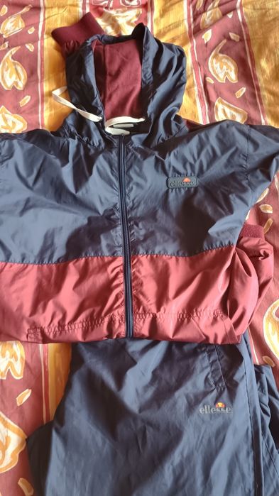 Екипи 2 броя, ELLESSE и Mercedes-Benz-AMG