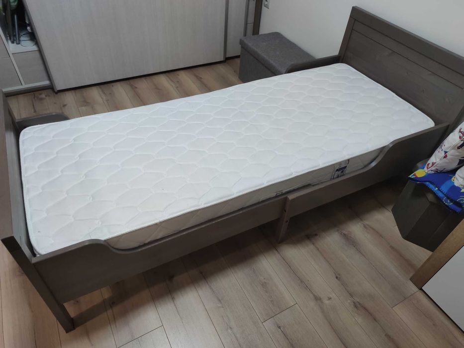 Единично легло - разпъващо се (IKEA)