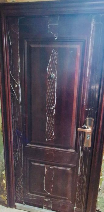 Нова входна врата 2бр.