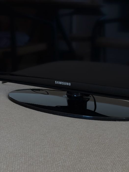 Vand televizor Samsung diagonala 85 cm
