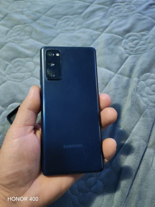Vând sau schimb Samsung s20 fe!