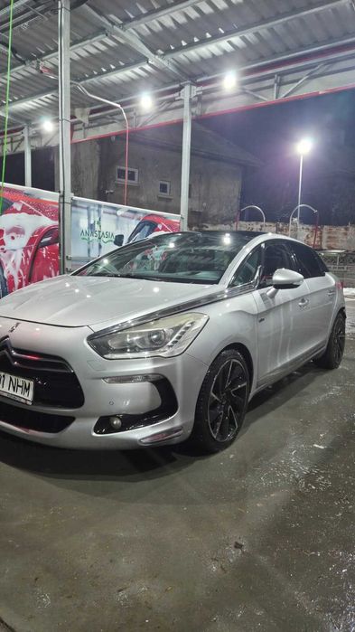 Citroen DS 5 Hybrid4 Hatchback