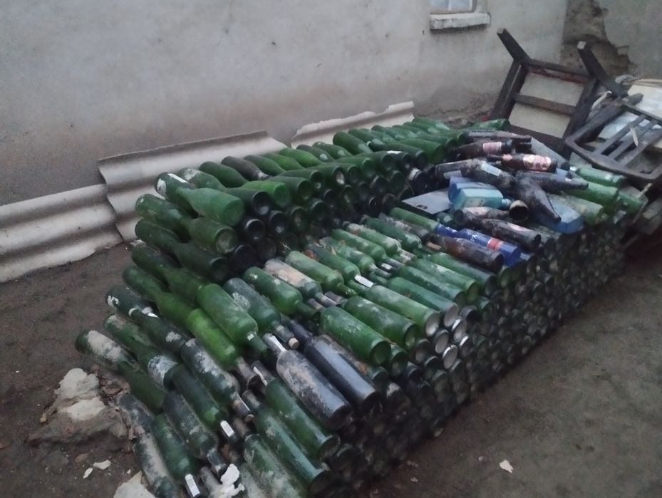 Бутылка продается