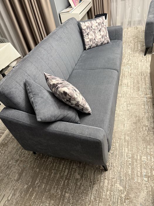 Продам диван и 2 кресла