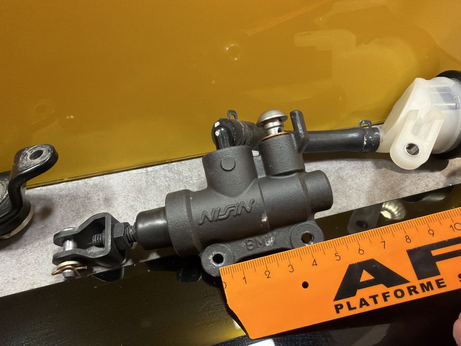 Pedala si pompa frana spate cu rezervor bmw r1200-1250