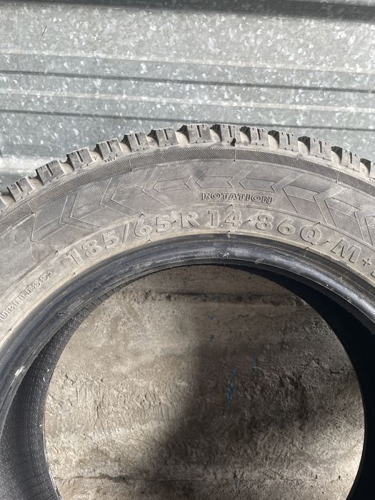 Продаю шины зимние