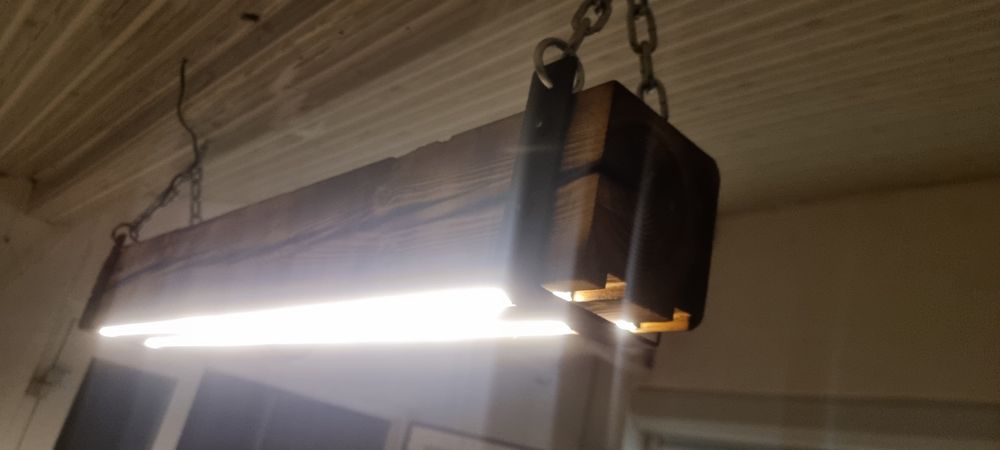 Vând candelabru rustic realizat manual, perfect pentru a crea o atmosf