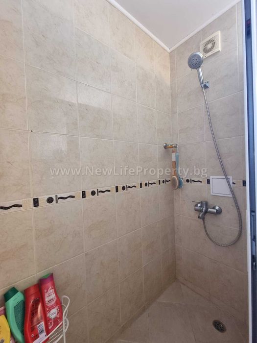 Двуетажна къща с басейн в п. Горица, об. Бургас