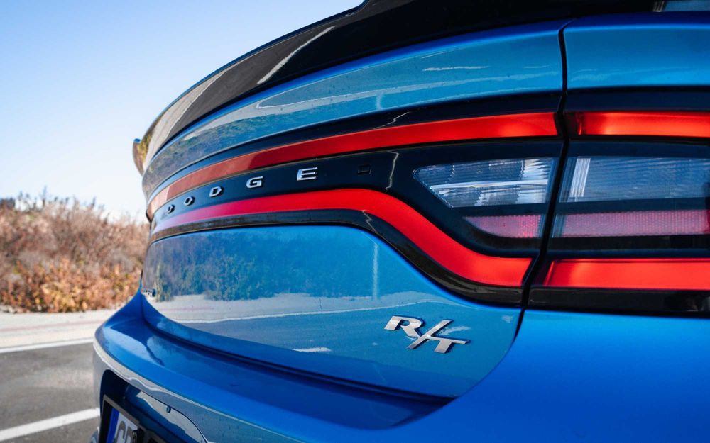 Dodge Charger под наем с шофьор