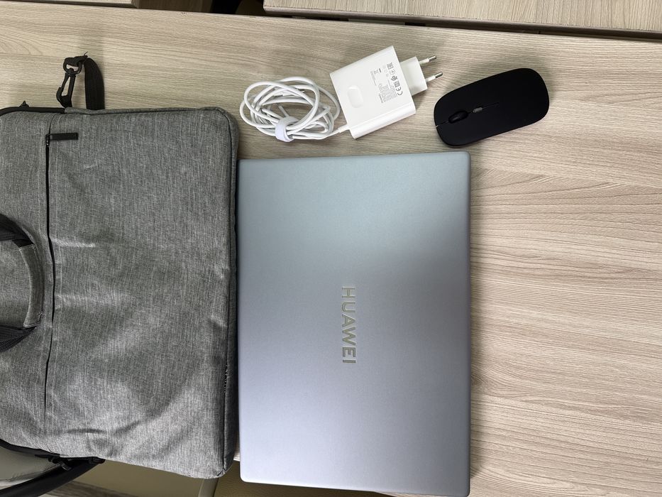 Ноутбук HUAWEI D16