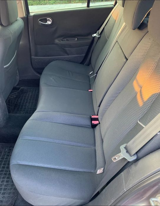 Продавам Рено Меган 1.6 Renault Megane