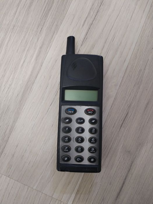Retro telefon ericsson G628