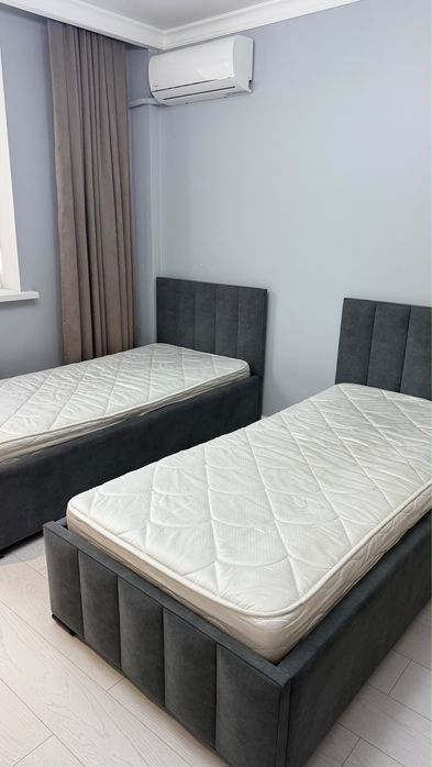 Кровать размер 90*200 с матрасом 2кровать