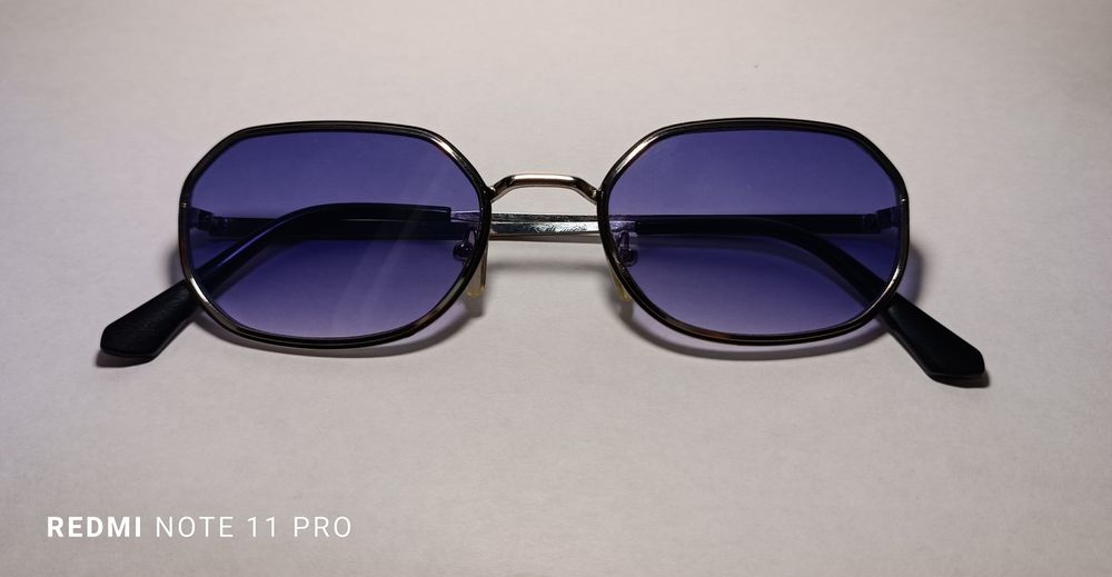 Очки продается..