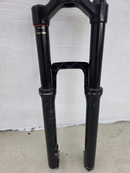 RockShox ZEB Select Charger RC 29" 170mm DebonAir+ Tapered Boost furca