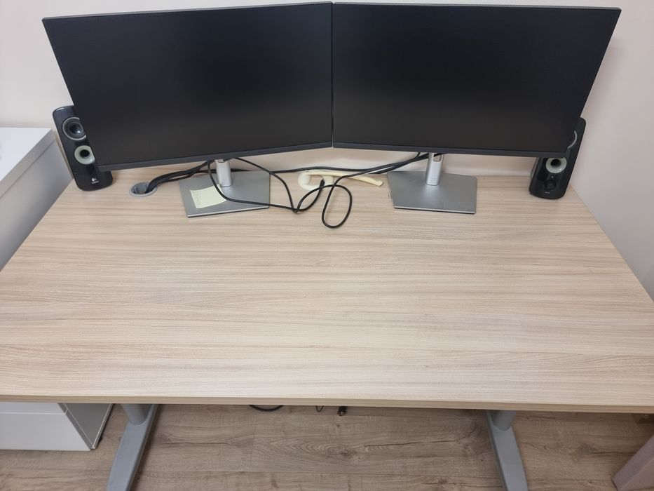 Геймърско/Офис бюро 135 х 70 дъб бук