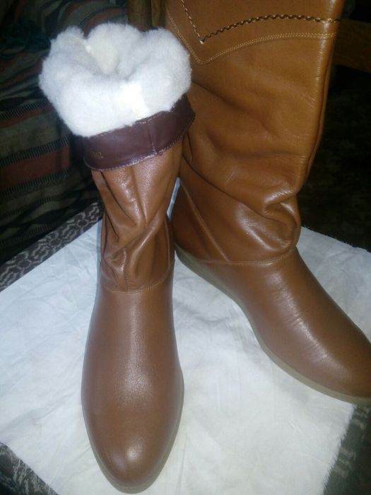 Женские зимние ботиночки и финские сапоги.  Всё абсолютно новое.