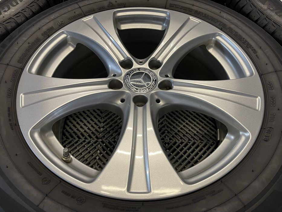 Jante Roți iarna 18 Mercedes GLC Audi Q5 Anvelope 235 60 R18 originale