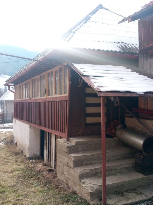 Casa veche din lemn pentru reconstruit lemn vechi