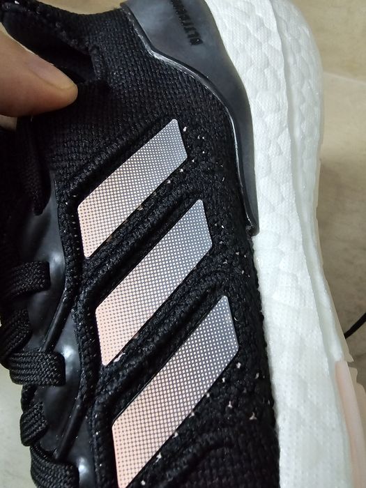 Маратонки ADIDAS ULTRABOOST 22 Heat Rdy