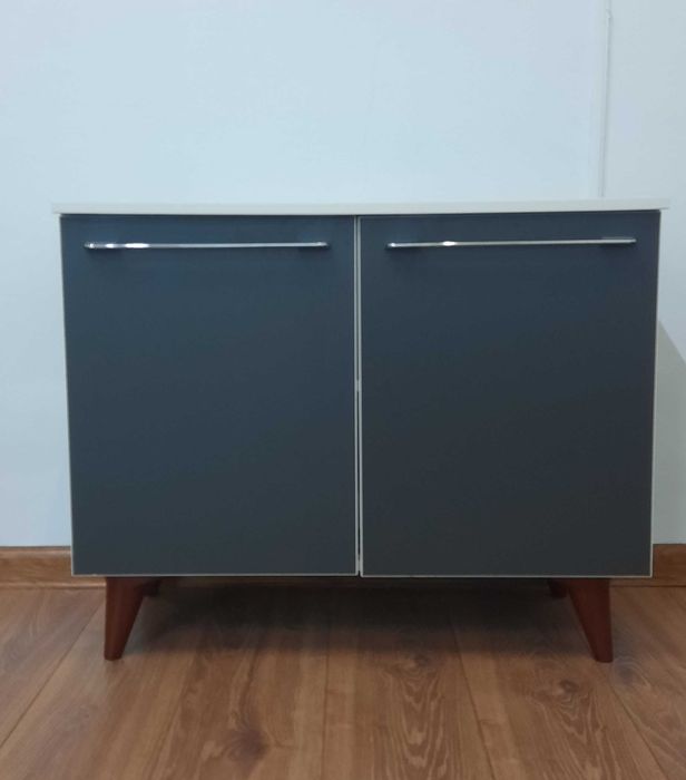 Тумба в идеальном состоянии