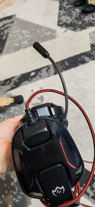 Продаю игровые стерео наушники б/у